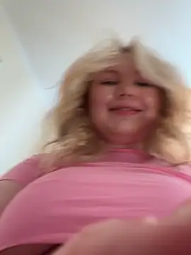 cutiejuliee webcam