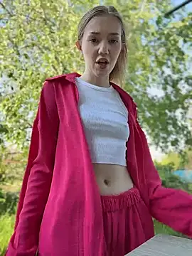 MilaMoone webcam