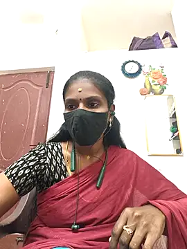 Webcam Model (Tamil_Yalini12)  is live.Free join now!