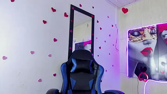 Raven_Rouge_ webcam