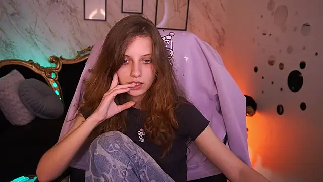 CuteeFoxy webcam