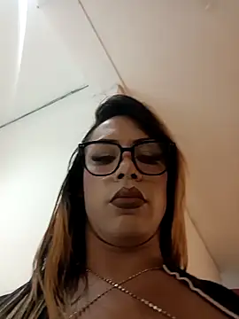 Daliana_Gounbolt webcam