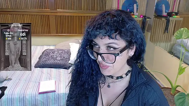 Eli666uwu webcam