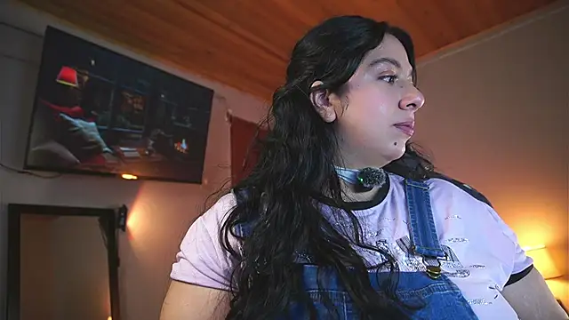 coraline_latin webcam