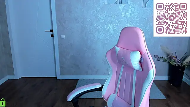 luna_c0ra webcam