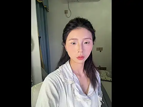 Y--F--LOVE webcam