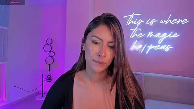 ArianaDumont webcam