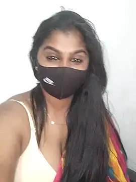 Tamil_Azhaghi webcam