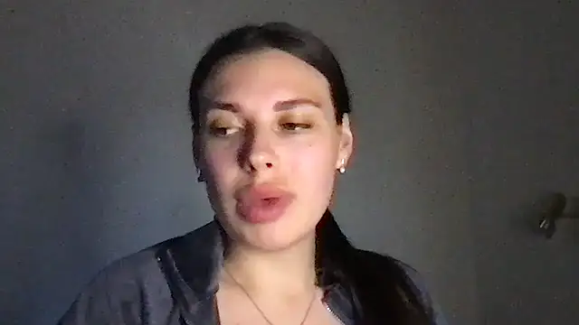 MoonriseGoddess webcam
