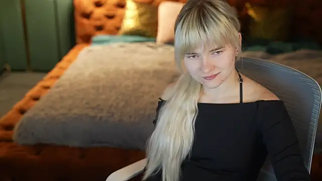 Ava_kiss054 webcam