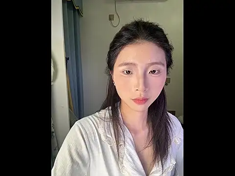 Y--F--LOVE webcam