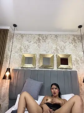 AnitaMore_ webcam