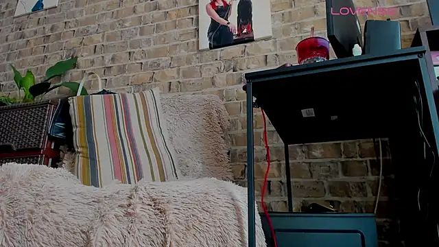 MrsVenus webcam