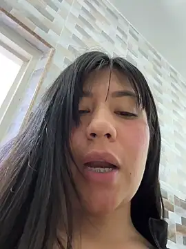 kim_monti webcam