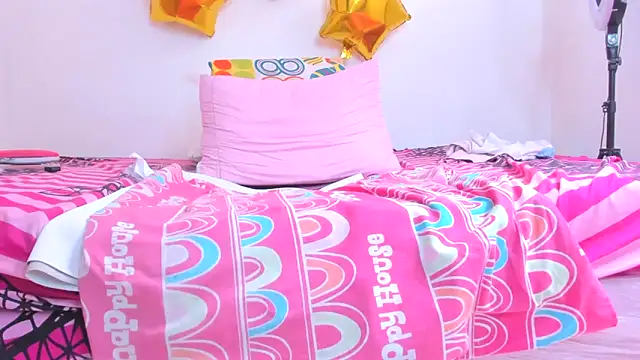 Elianissquirt webcam