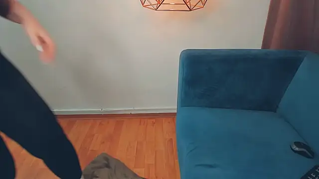 BrilliantGirll webcam