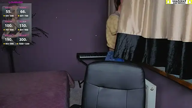 EmmyGreans webcam
