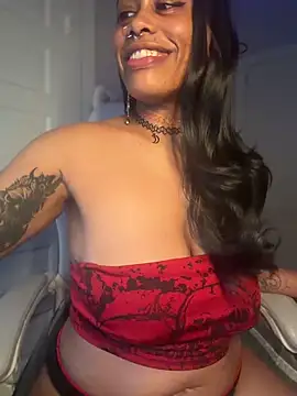 Lunalovesyou8 webcam