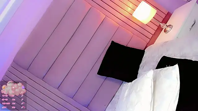 Camille_deluxe webcam