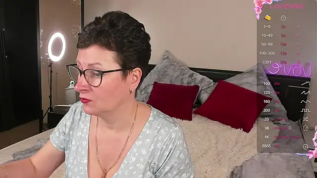 JennyMons webcam