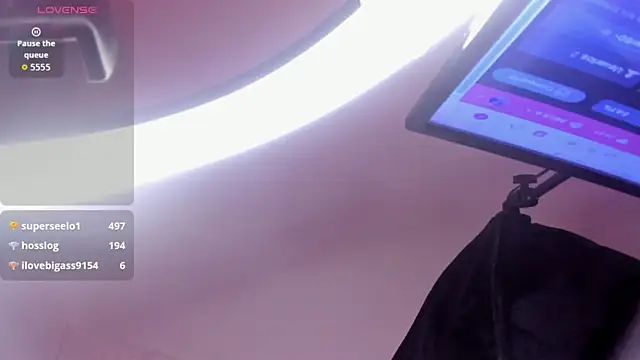 Raven_sweeteyes webcam