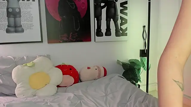 Hey_lucy__ webcam