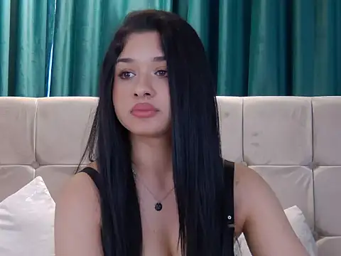 MissNaomiBelle webcam