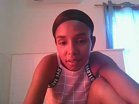 ZeynepLovely webcam