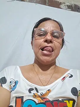 Sweet-Hot-Sucking webcam