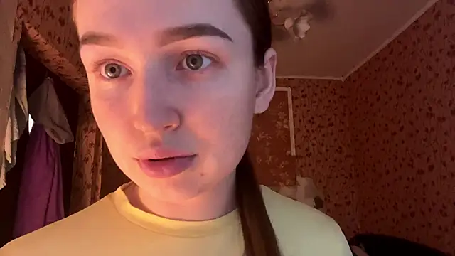 Chloooee webcam