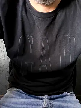 Leo_Big webcam