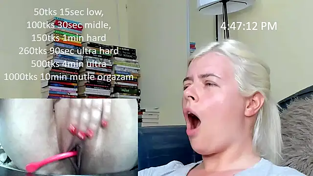 queenofthenighttt webcam