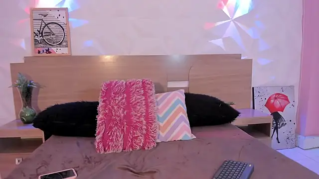 KittyVelve webcam