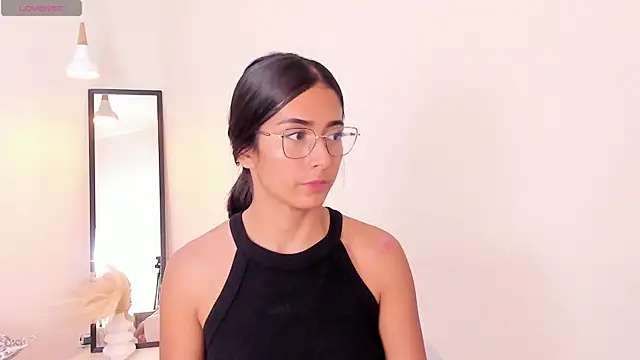 your_khloe (F young) - Give me a smile, sweetie 🙊