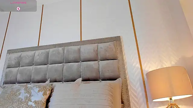 Crystal_Rose__ webcam
