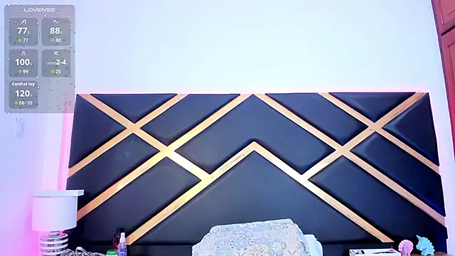 MilaLux_ webcam