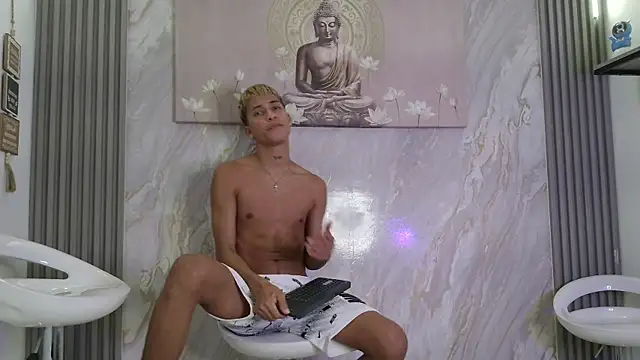 GOLD_BOYS webcam