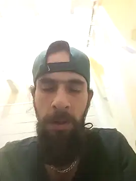 hairy_mannn webcam