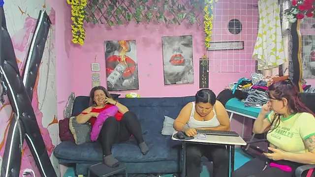 lesbiancuple webcam
