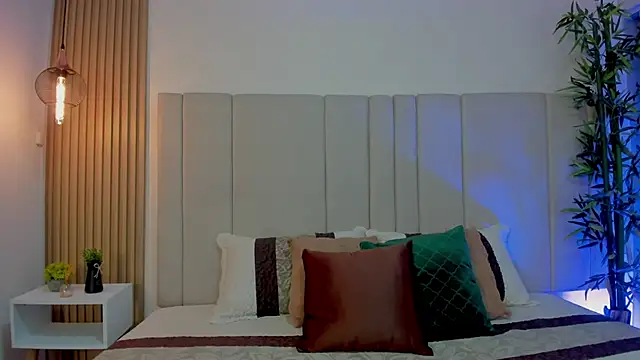 Victoria_Rosee webcam