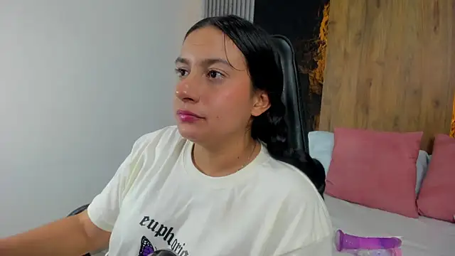 kira_relish webcam