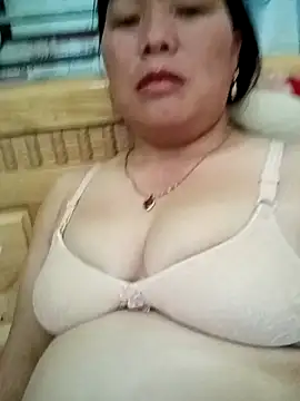 YeuAnhbigcock webcam
