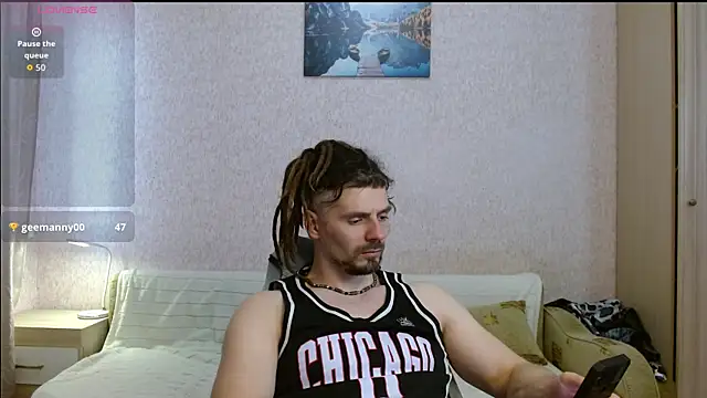 Aestheticguy101 webcam