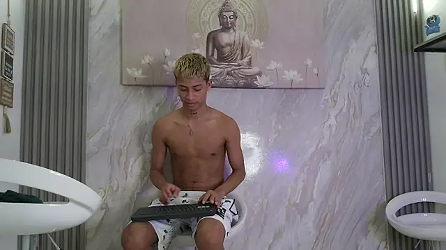GOLD_BOYS webcam