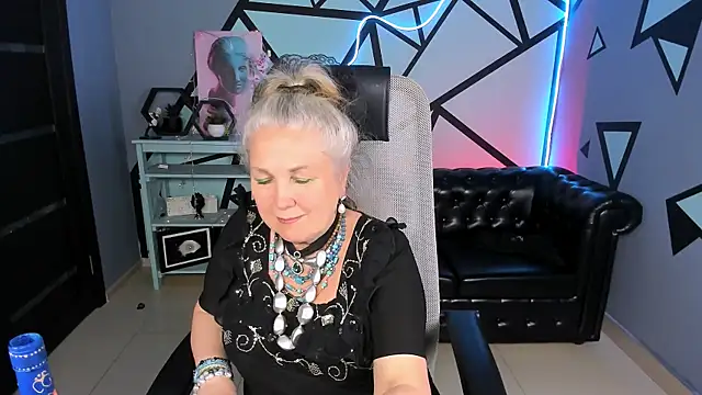 lilamaharani - LilaMaharani's free webcam - UK Sex Cams