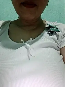 Shine_Mai webcam