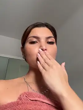 melyssaa23 from StripChat is Freechat