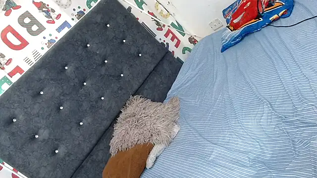DULCETENTACIONTS live sex cam