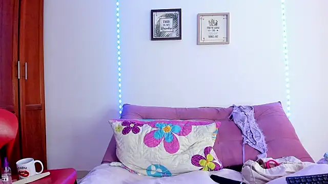 selena_jhonson webcam