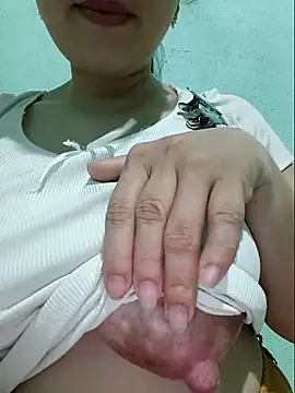 Shine_Mai webcam